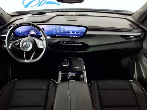 Used 2025 Buick Enclave Sport Touring w/ Super Cruise Package image 11