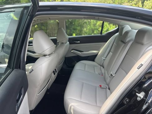 Used 2019 Nissan Altima 2.5 SL FWD image 27