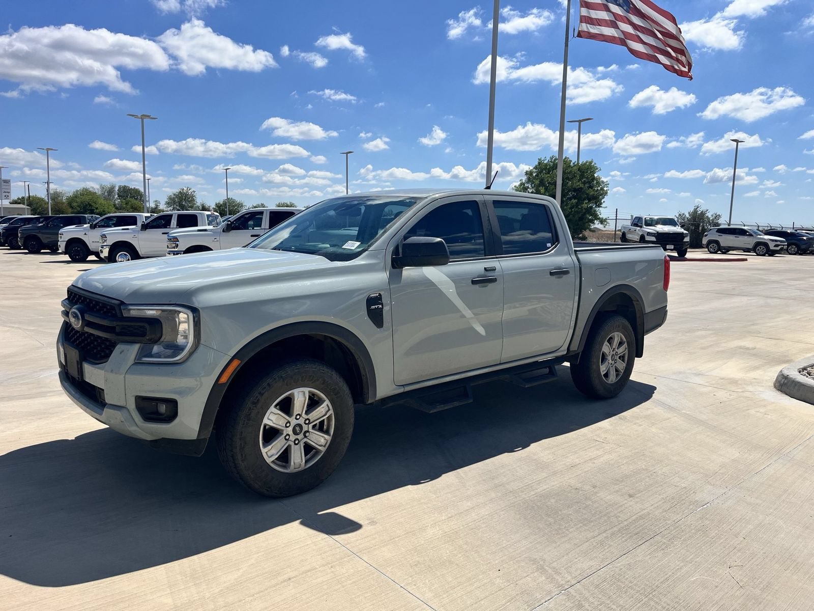 Used 2024 Ford Ranger XL w/ Trailer Tow Package RWD image 7