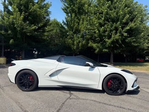 Used 2025 Chevrolet Corvette Stingray Preferred Conv w/ Stealth Interior Trim Package RWD image 2