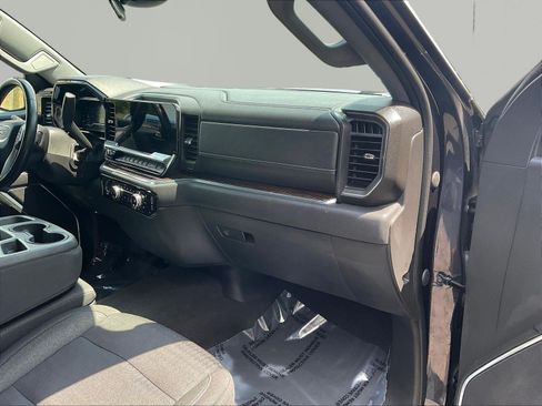 Used 2023 GMC Sierra 1500 SLE AWD/4WD image 26