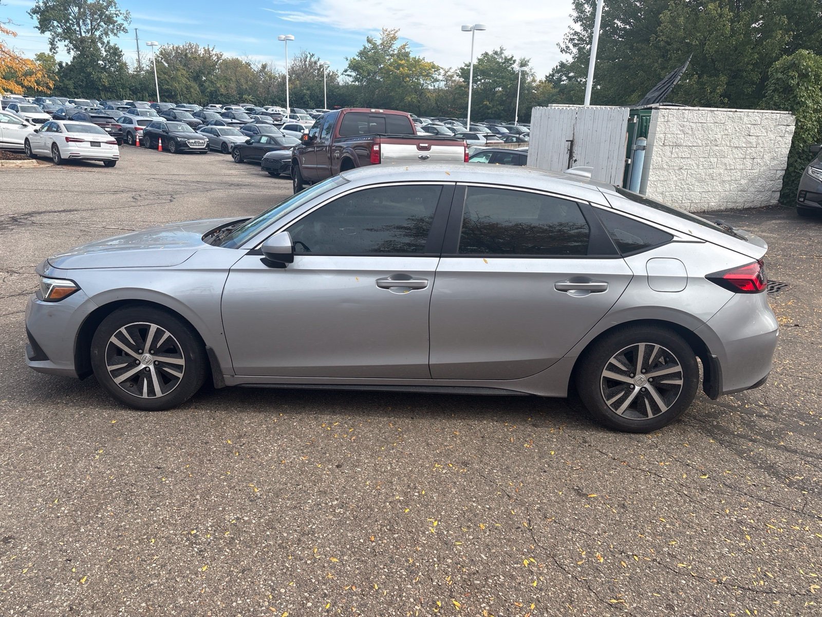 Used 2024 Honda Civic LX image 2