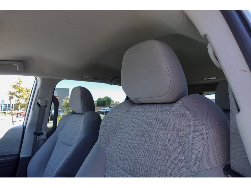 Certified 2023 Toyota Sienna LE FWD image 11