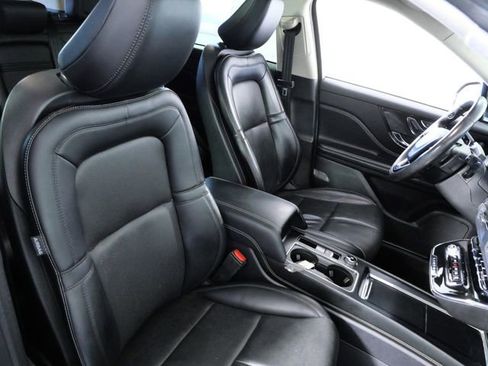 Used 2023 Lincoln Corsair Reserve w/ Equipment Group 202A image 11