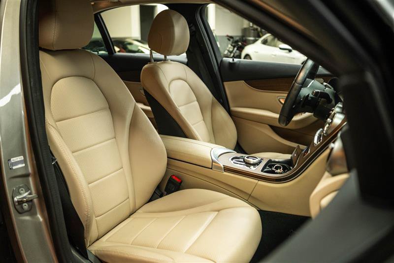 Used 2019 Mercedes-Benz C 300 4MATIC Sedan image 14