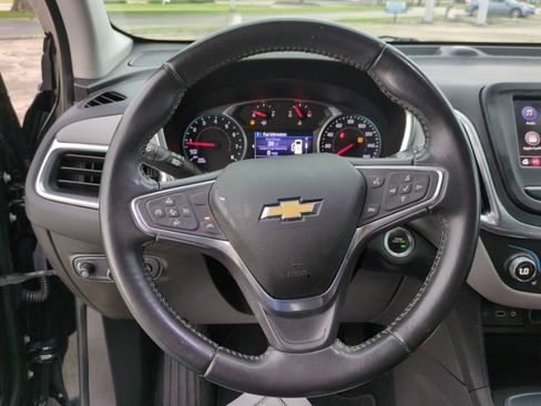 Used 2021 Chevrolet Equinox LT w/ Driver Convenience Package FWD image 16