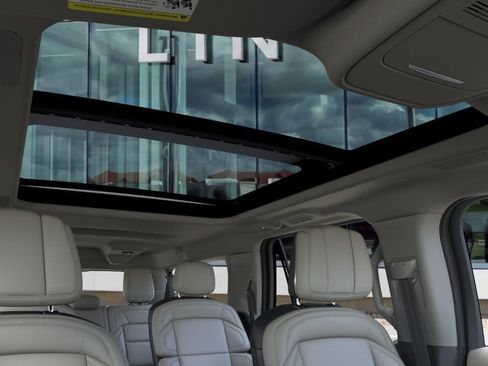 New 2026 Lincoln Navigator L Reserve AWD/4WD image 53