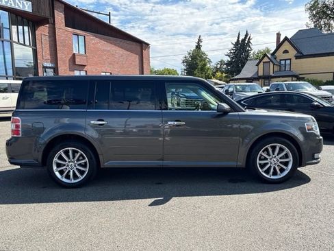 Used 2019 Ford Flex Limited AWD/4WD image 2