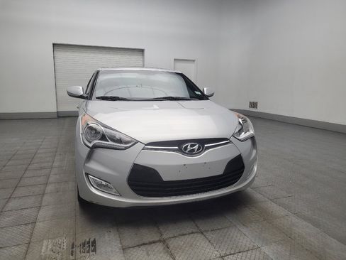 Used 2017 Hyundai Veloster Value Edition FWD image 14