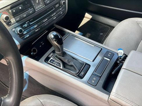Used 2016 Hyundai Genesis 3.8 w/ Option Group 02 RWD image 15
