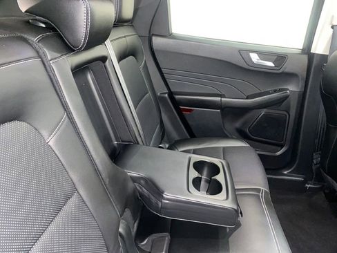 Used 2022 Ford Escape SEL image 10