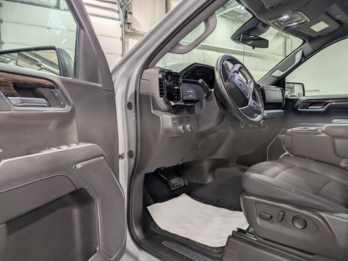 Used 2024 GMC Sierra 1500 Elevation image 8