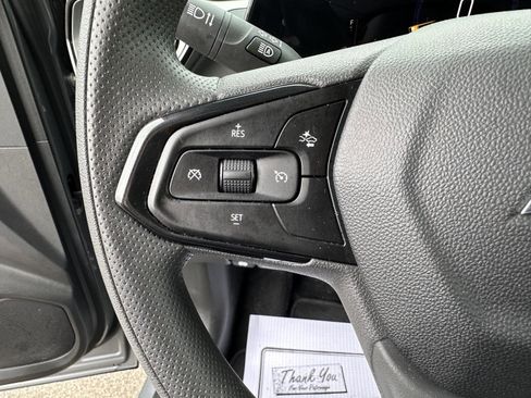 Used 2025 Chevrolet TrailBlazer LT image 23