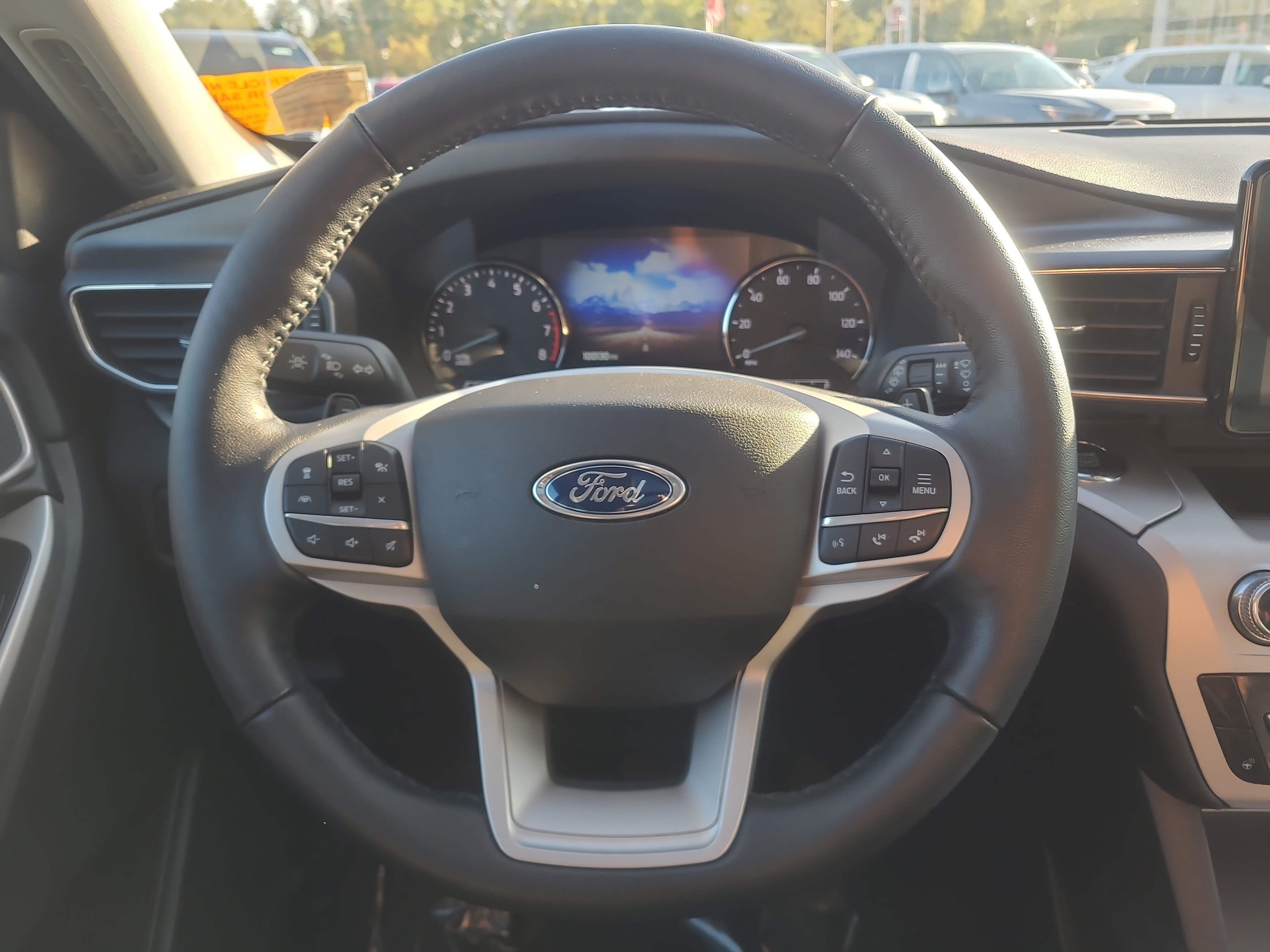 Used 2021 Ford Explorer XLT w/ Equipment Group 202A AWD/4WD image 22