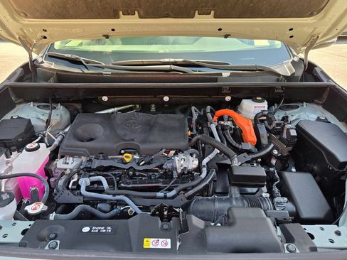 Used 2023 Toyota RAV4 XLE Premium AWD/4WD image 32