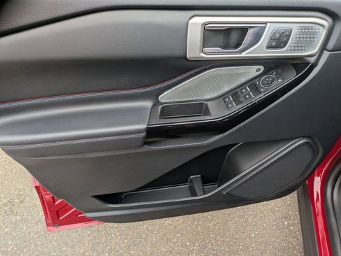 Used 2024 Ford Explorer ST w/ Equipment Group 401A image 9