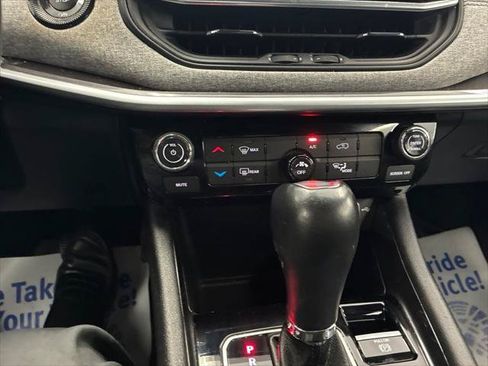 Certified 2023 Jeep Compass Latitude AWD/4WD image 40