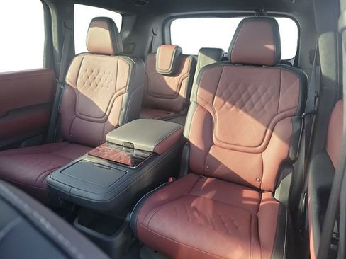 New 2026 INFINITI QX80 Autograph AWD/4WD image 13