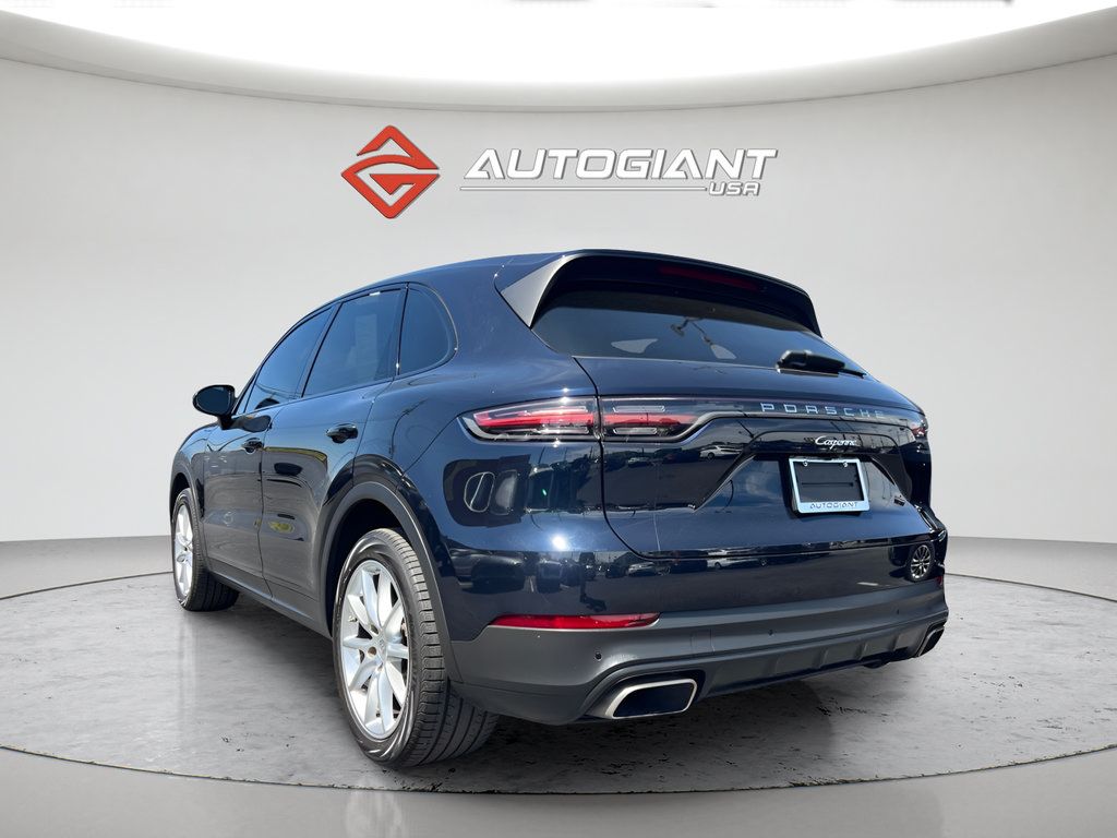 Used 2021 Porsche Cayenne AWD/4WD image 5