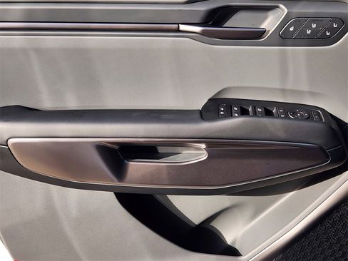 New 2026 Kia EV9 Wind image 17