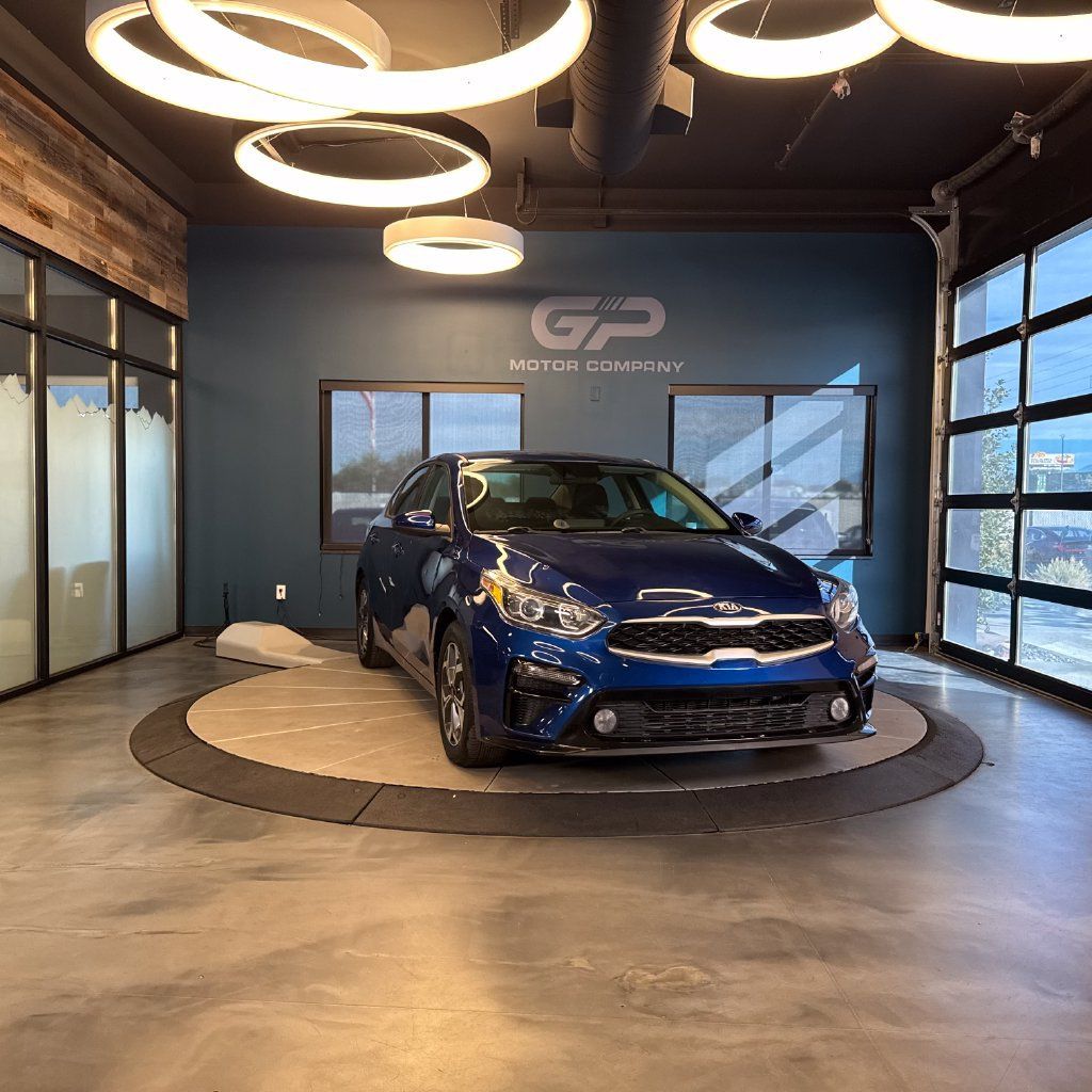 Used 2021 Kia Forte LXS FWD image 1