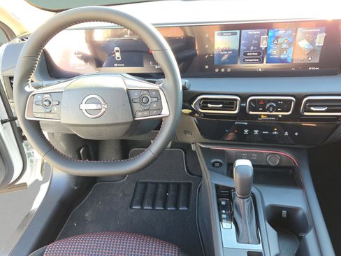 New 2026 Nissan Sentra SR w/ Floor Mat Package image 13