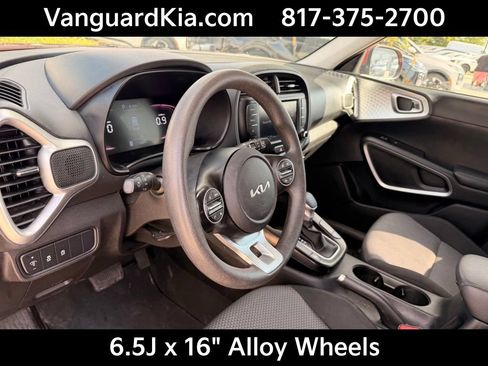 Certified 2024 Kia Soul LX w/ Option Group 015 FWD image 14