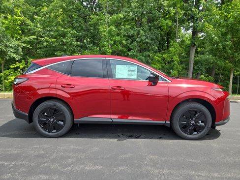 New 2025 Nissan Murano SV image 2