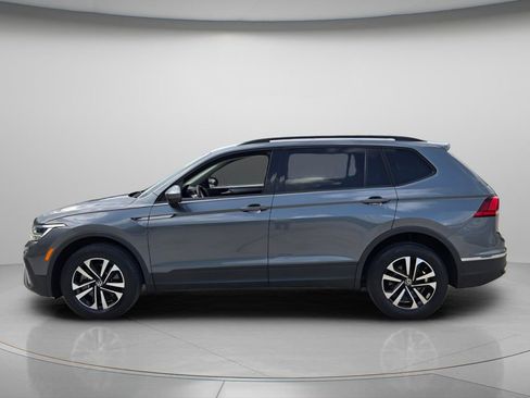 Used 2023 Volkswagen Tiguan S FWD image 3
