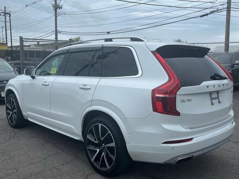 Used 2018 Volvo XC90 T6 Momentum w/ Convenience Package AWD/4WD image 9