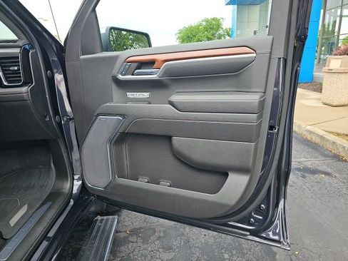 Used 2023 GMC Sierra 1500 Denali w/ Denali Reserve Package image 26
