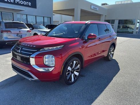 New 2026 Mitsubishi Outlander SEL image 3