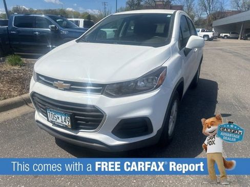 Used 2019 Chevrolet Trax LS AWD/4WD image 2