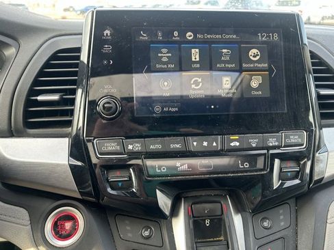 Used 2018 Honda Odyssey EX-L image 16