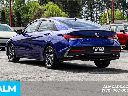 Used 2025 Hyundai Elantra Sport image 7
