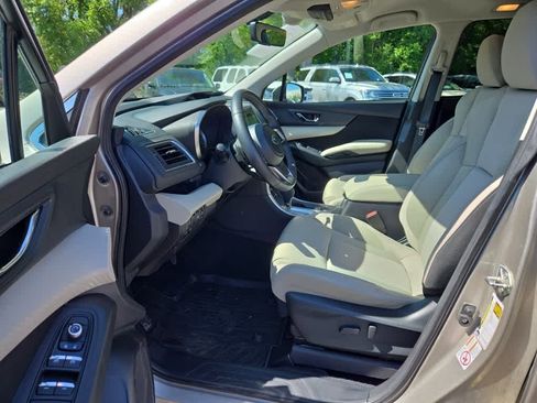 Used 2019 Subaru Ascent Premium w/ Popular Package #2 AWD/4WD image 11