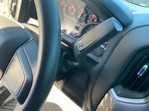 Used 2025 Chevrolet Silverado 1500 Custom Trail Boss w/ Dark Appearance Package AWD/4WD image 28