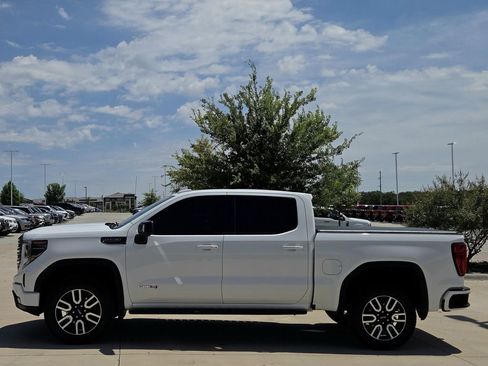 Used 2024 GMC Sierra 1500 AT4 w/ AT4 Premium Package image 5