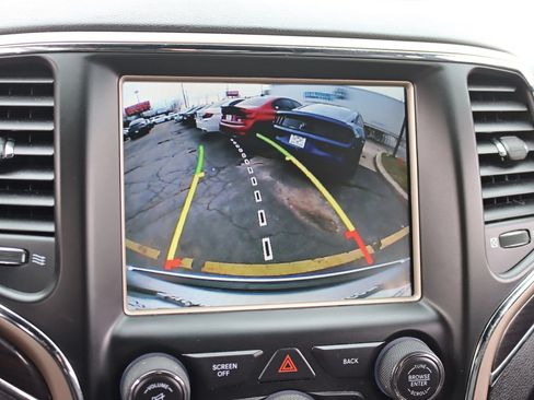 Used 2017 Jeep Grand Cherokee Overland AWD/4WD image 23