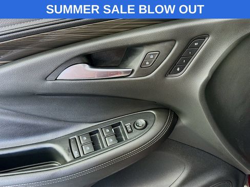 Used 2020 Buick Envision Essence w/ Experience Buick Package AWD/4WD image 18