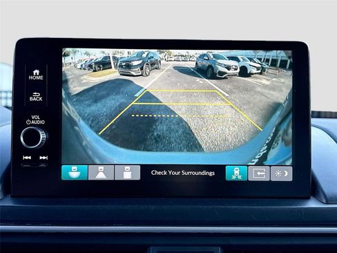 Certified 2024 Honda Pilot Touring image 16