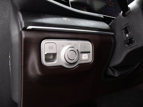 Used 2020 Mercedes-Benz GLE 350 4MATIC image 11