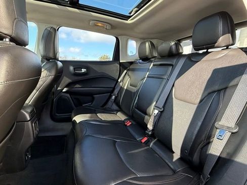 Used 2018 Jeep Compass Limited w/ Navigation Group image 13