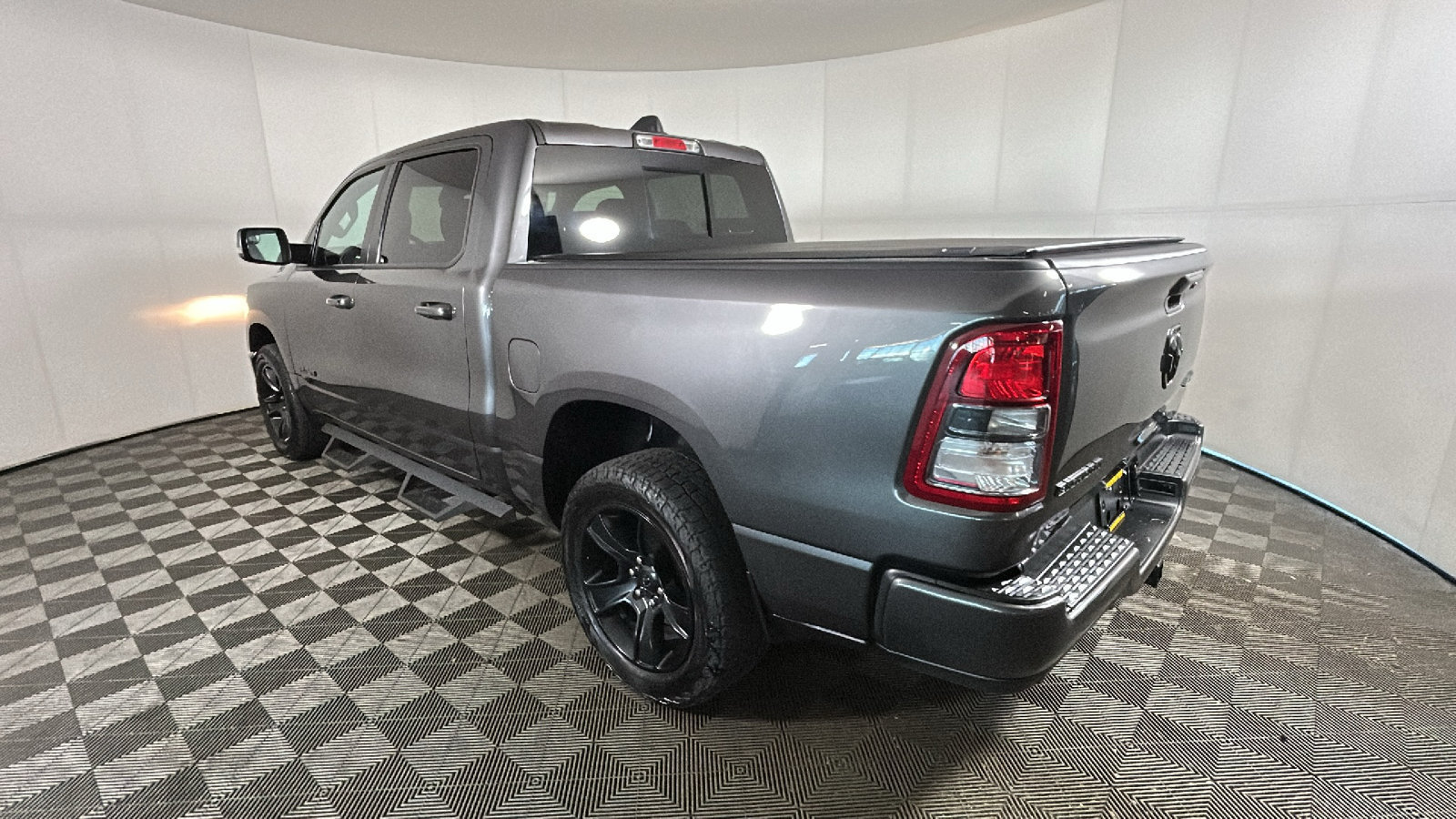 Used 2022 RAM 1500 Big Horn AWD/4WD image 5