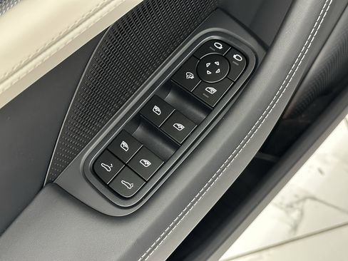 New 2025 Porsche Panamera 4 image 28