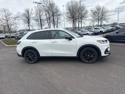 Certified 2024 Honda HR-V Sport image 11