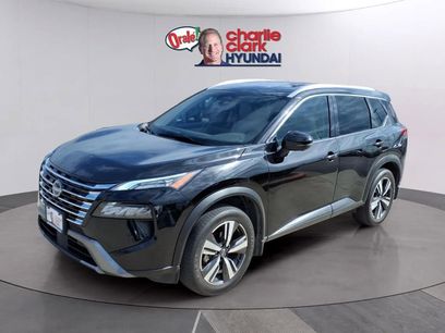 Used 2024 Nissan Rogue SL
