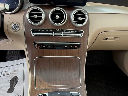 Used 2021 Mercedes-Benz GLC 300 GLC 300 4MATIC Sport Utility 4 image 16