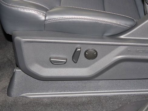 New 2026 Ford Expedition Platinum image 21