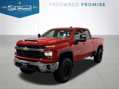 Used 2024 Chevrolet Silverado 2500 LT w/ Convenience Package image 1